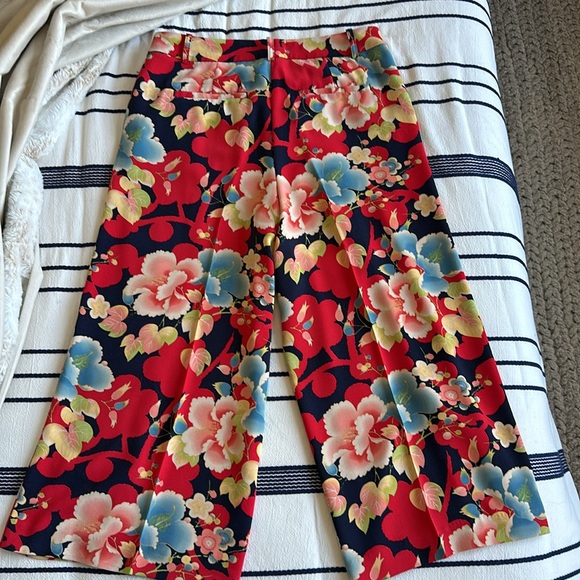 Ann Taylor loft floral wide leg crop pants - Picture 3 of 8